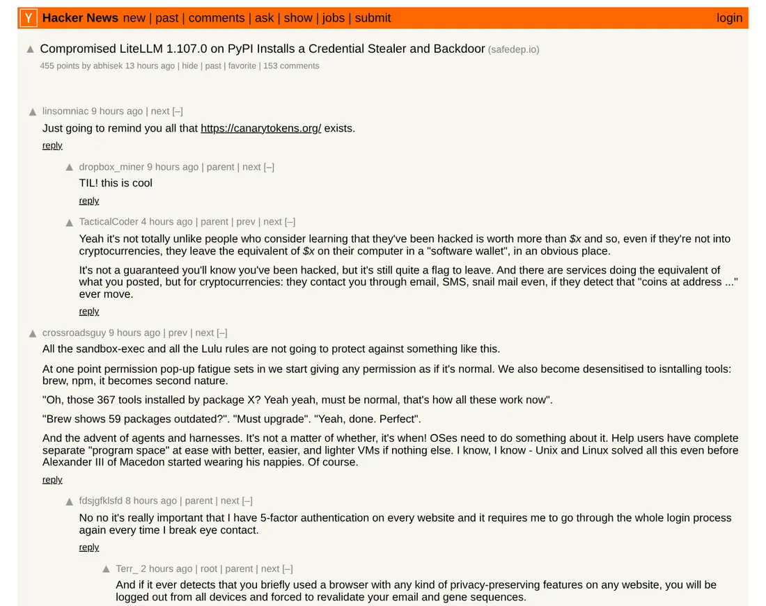Hacker News 讨论帖截图:Compromised LiteLLM 1.107.0 on PyPI Installs a Credential Stealer and Backdoor,455 分,153 条评论